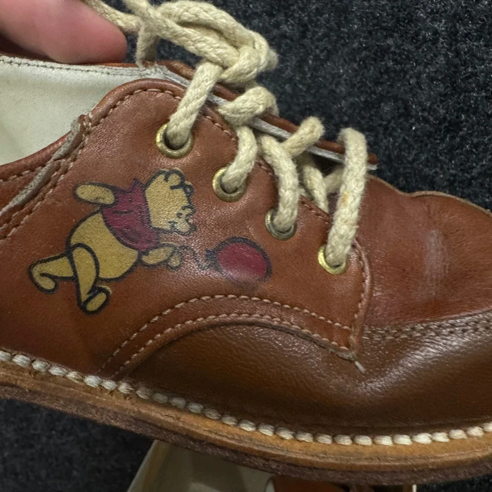 Vintage 1964 Disney Winnie the Pooh Brown Leather Lace Up Shoes Boy 7